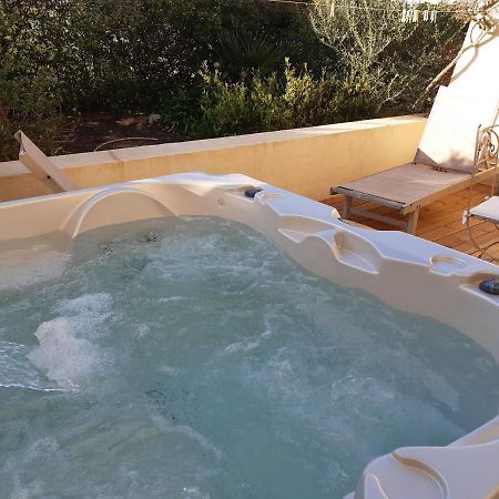 T2 Renove 100M Plage Avec Spa Privatif Entre Calvi Et Ile Rousse Lumio  Eksteriør bilde